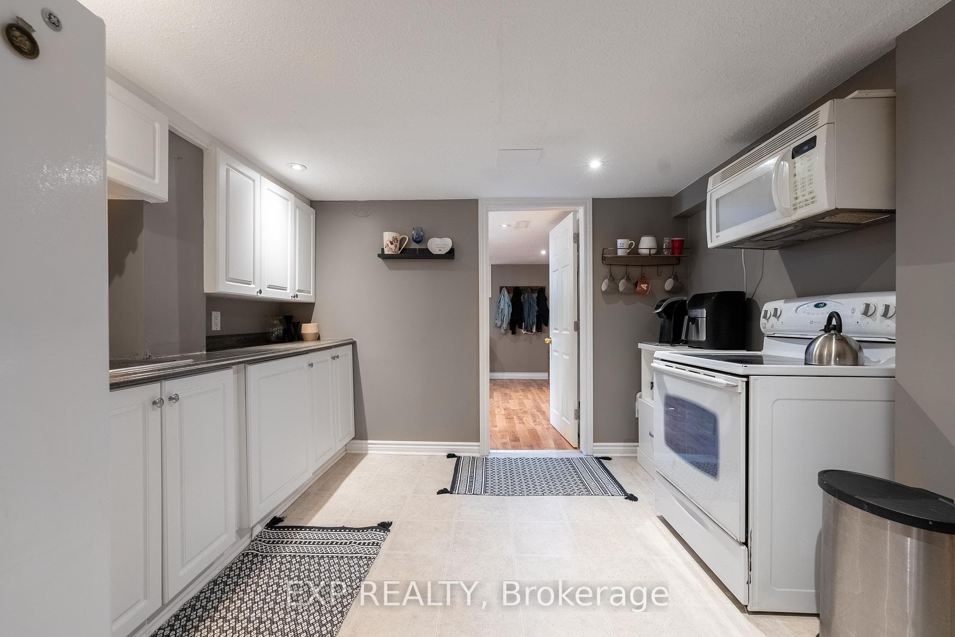 60 Maitland Street photo 21