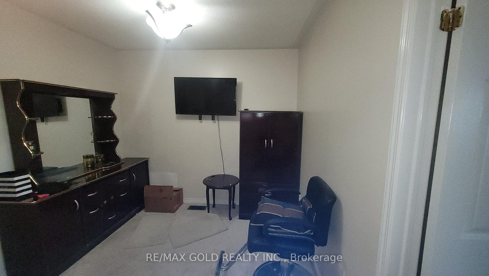 76 Kettlewell Crescent Unit Upper photo 13