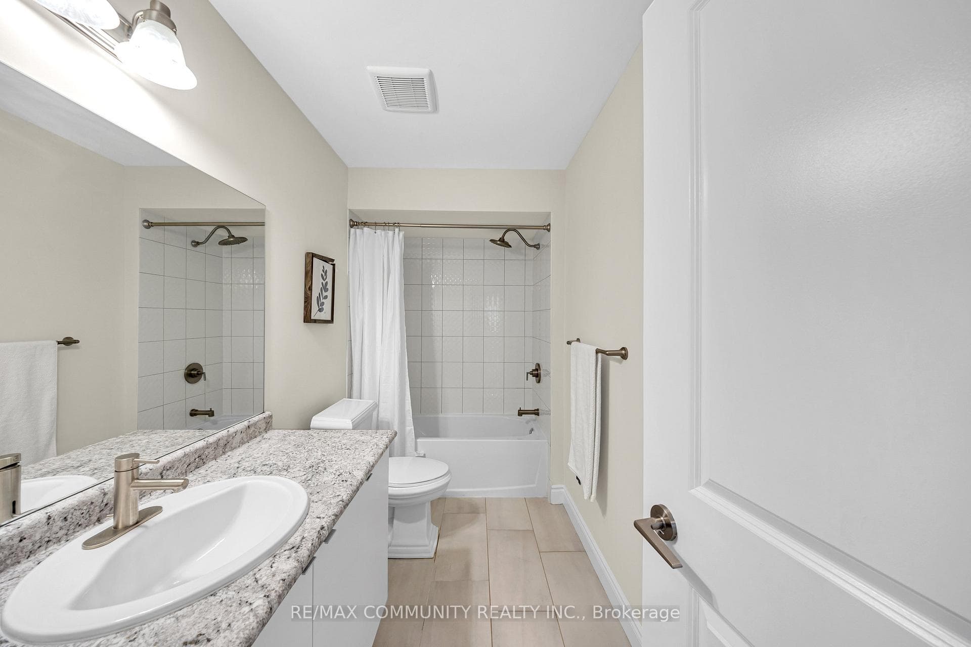 78 Alcorn Drive photo 36