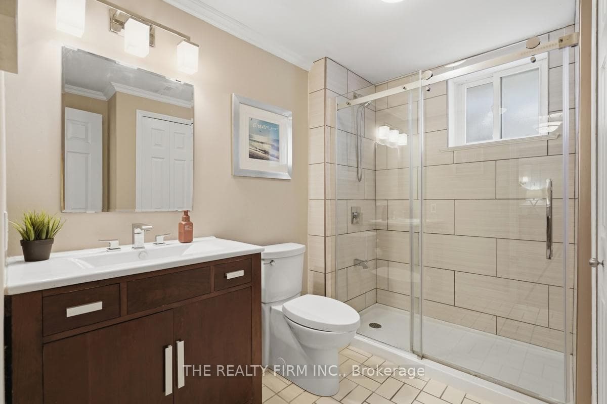43 Clara Crescent photo 24