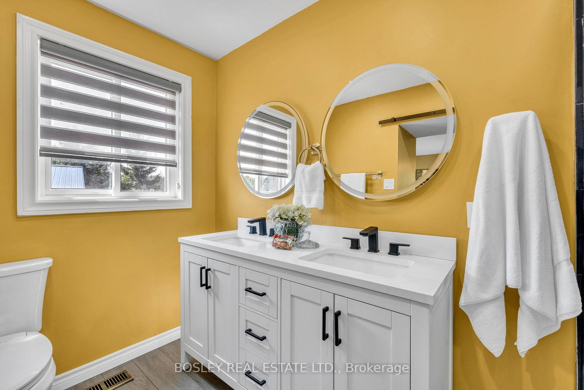 650 Clouston Road photo 22