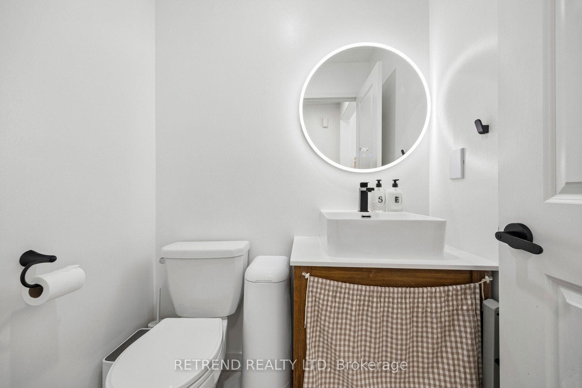 192 Salterton Circle photo 19