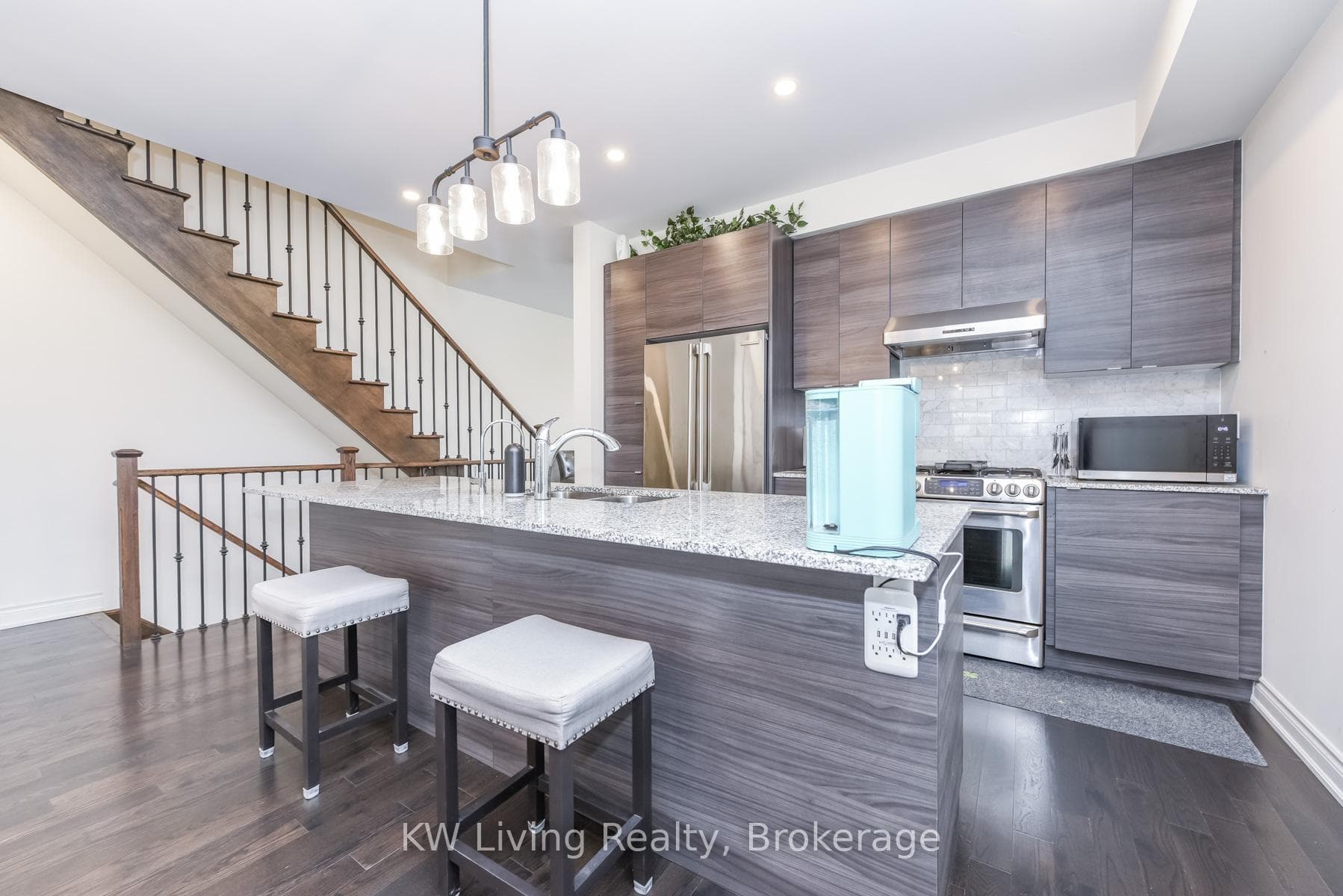 8593 Financial Drive photo 11