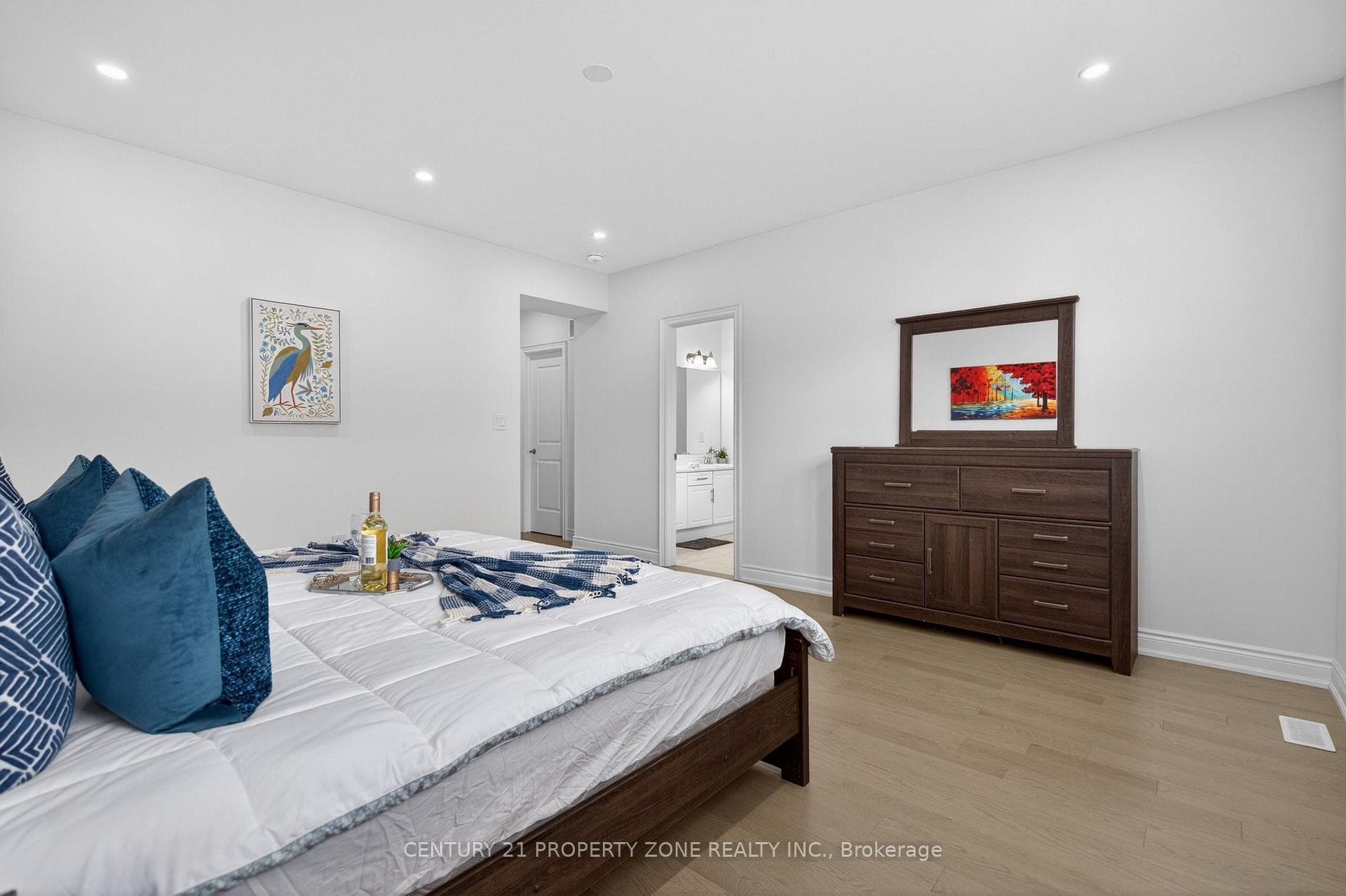 105 Walker Road photo 20