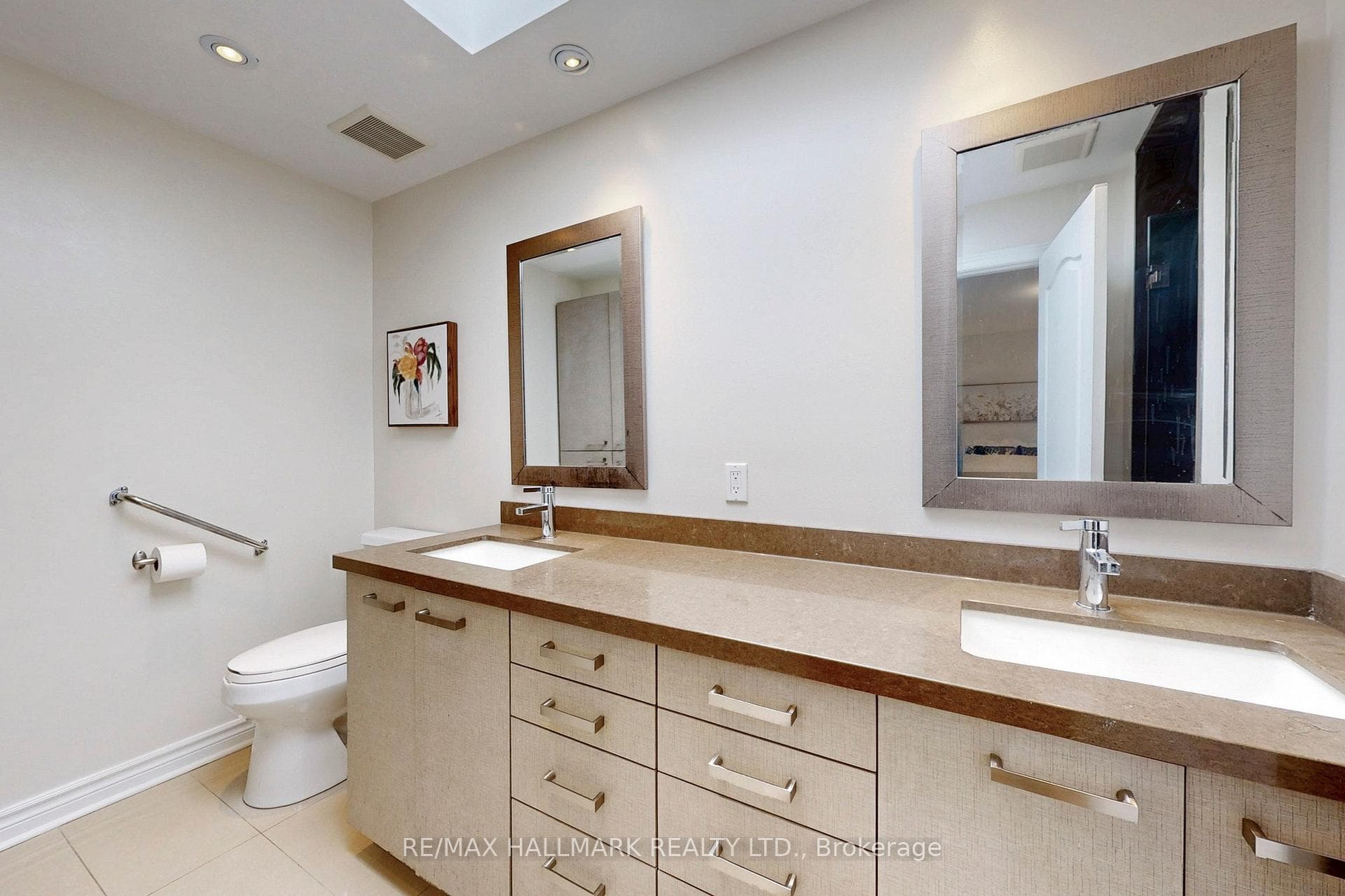 2 Butterfield Drive photo 21