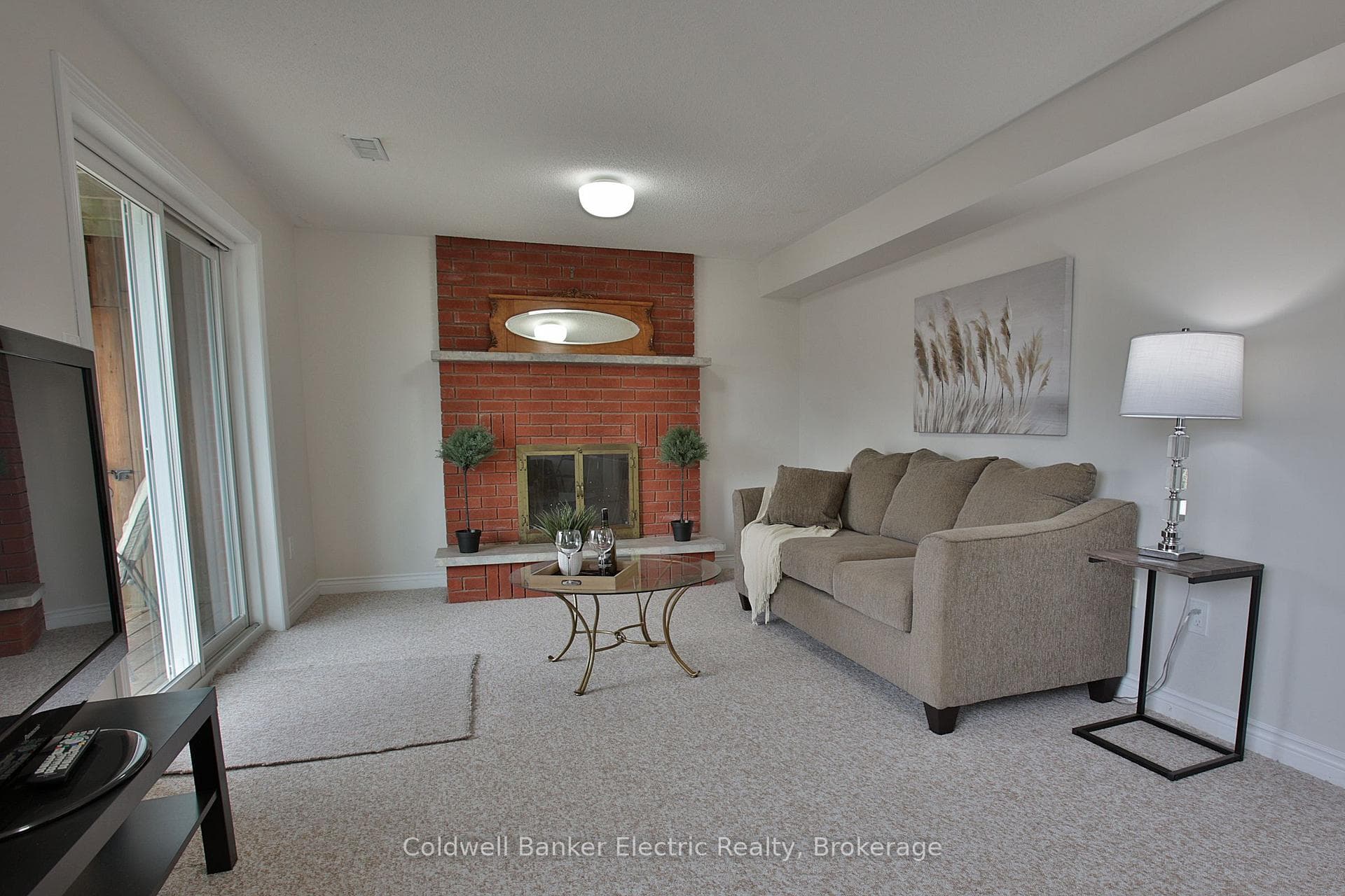 1830 Stratton Avenue photo 23