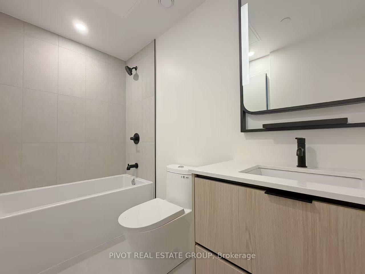 1050 Eastern Avenue Unit 1218 photo 3