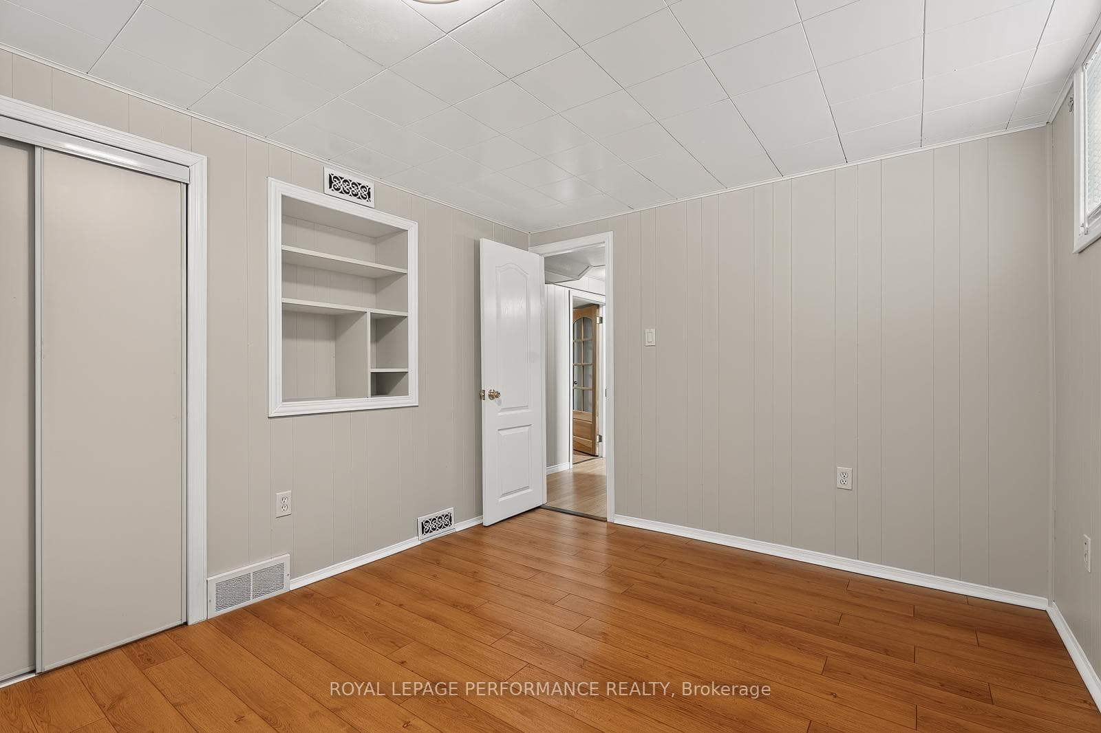 898 Charleswood Avenue photo 30
