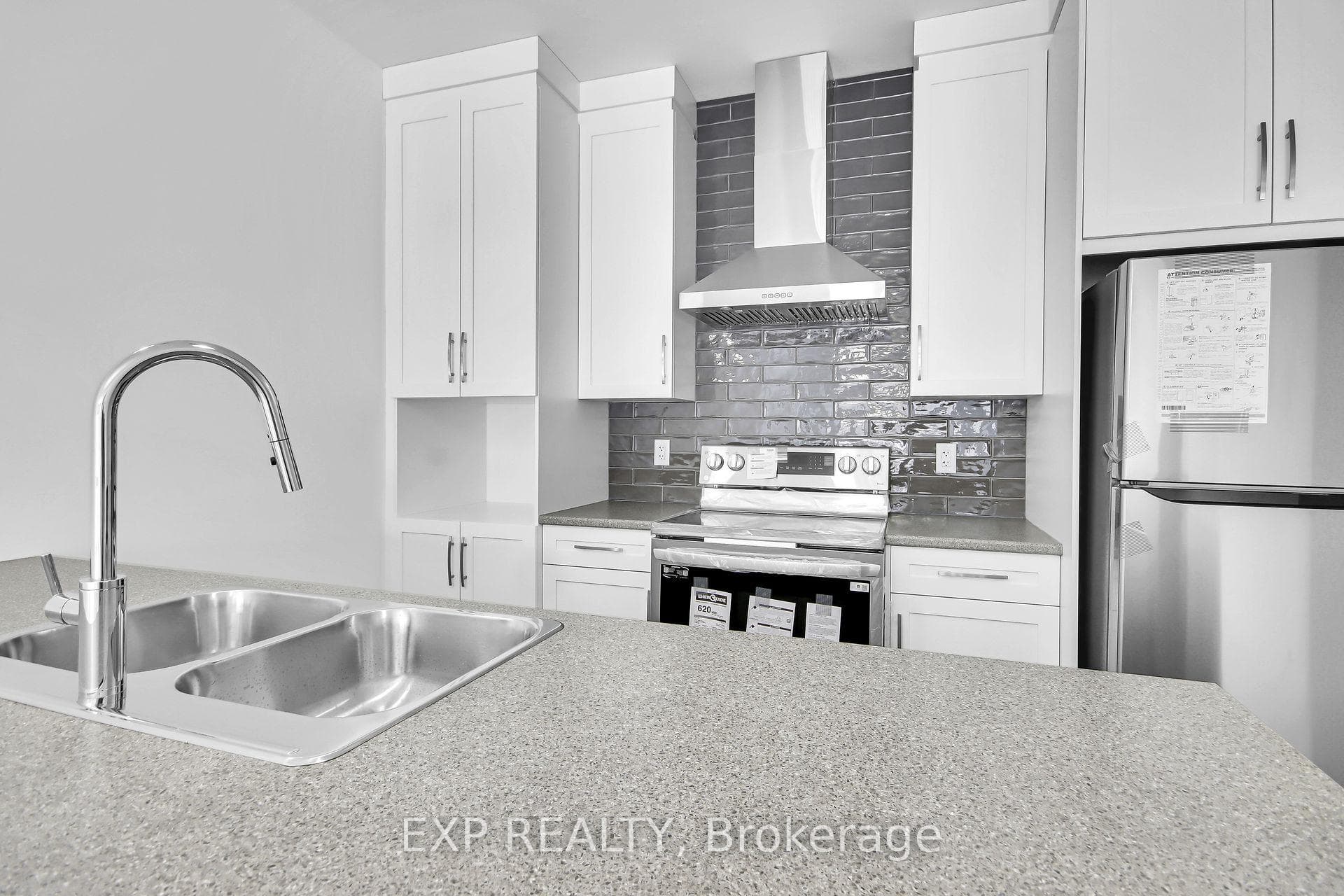 230 CYPRESS Street photo 6
