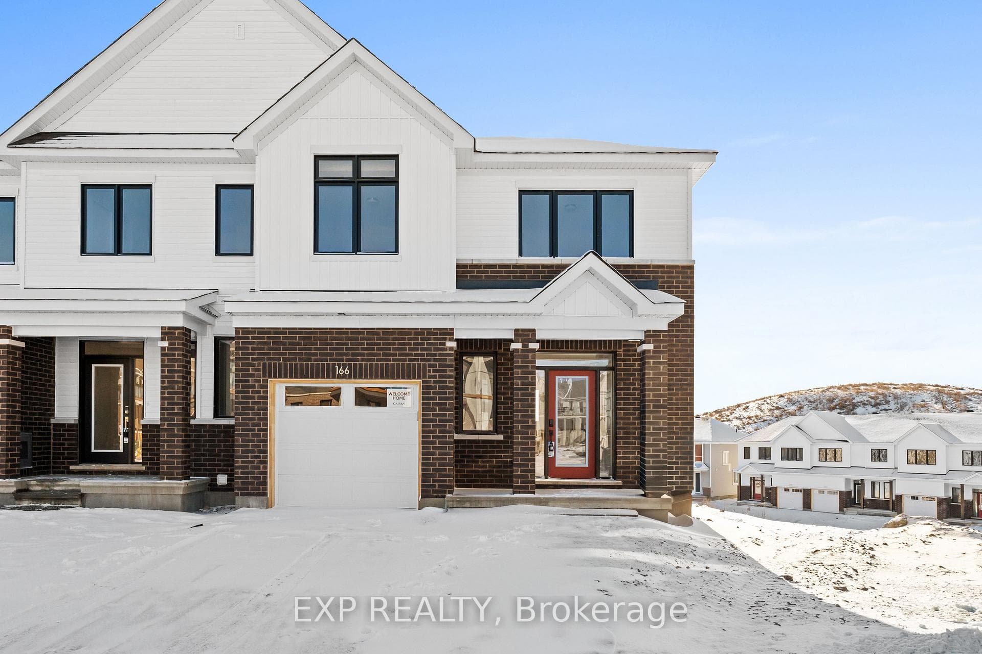 166 Beebalm Crescent photo 1