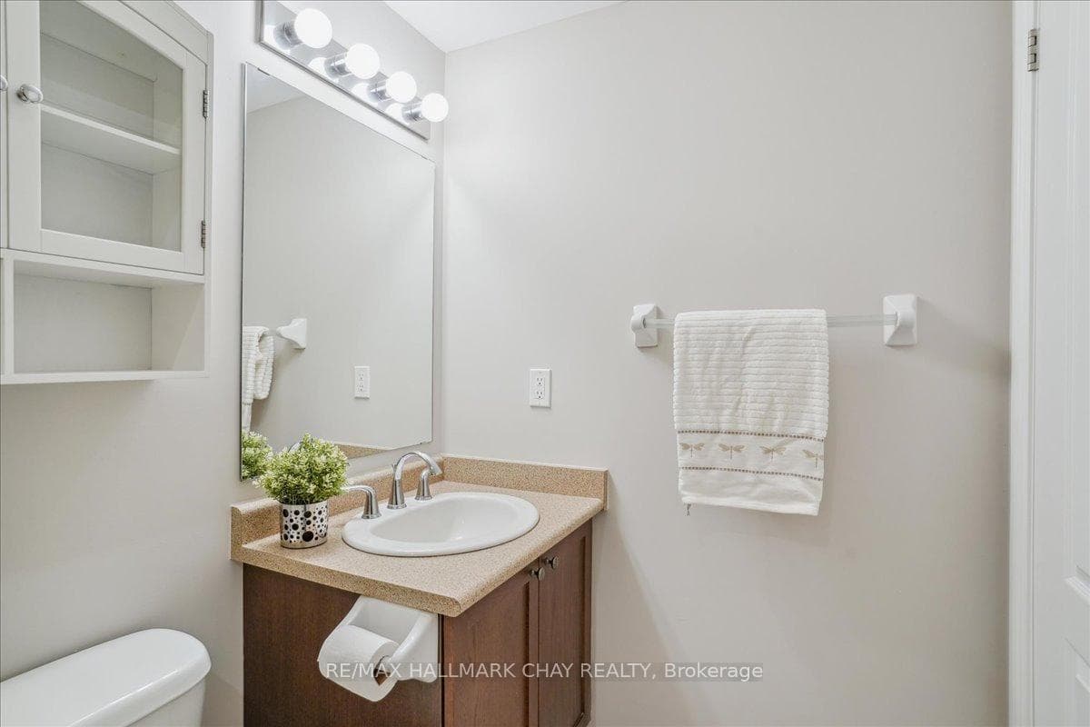 39 Ferndale Drive Unit 308 photo 20