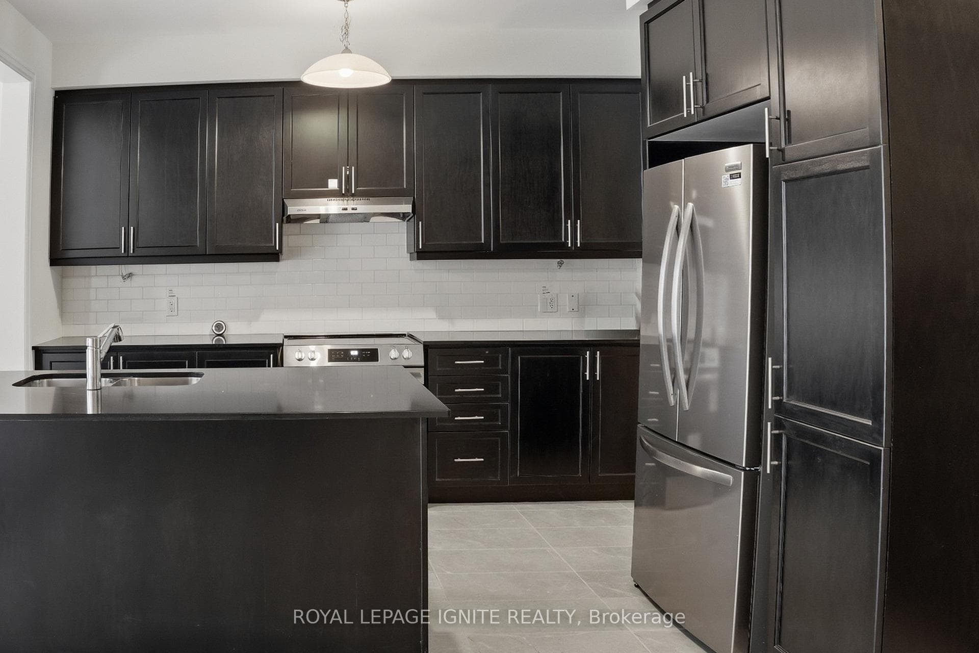 2410 Bushnell Street photo 10