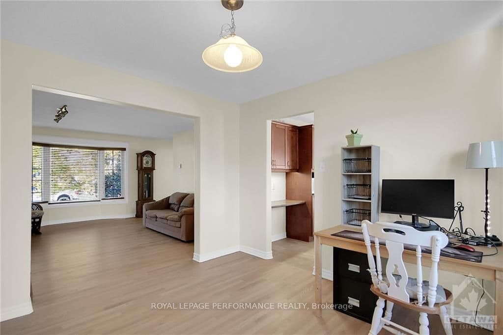 76 REMBRANDT Drive photo 9