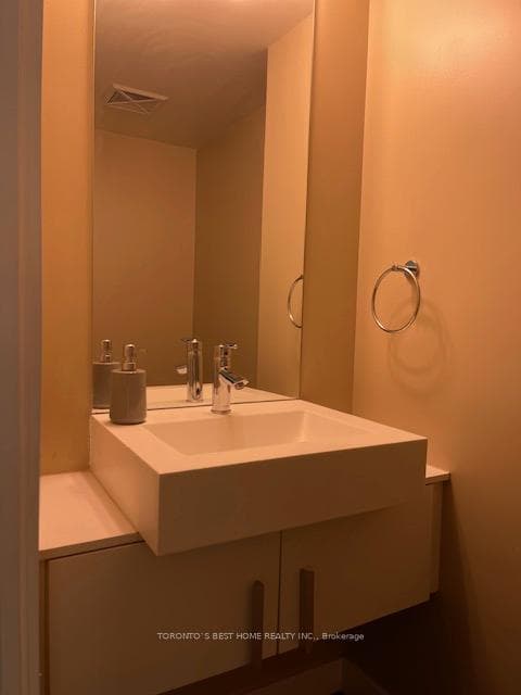426 Lake Shore Boulevard Unit G05 MF photo 7
