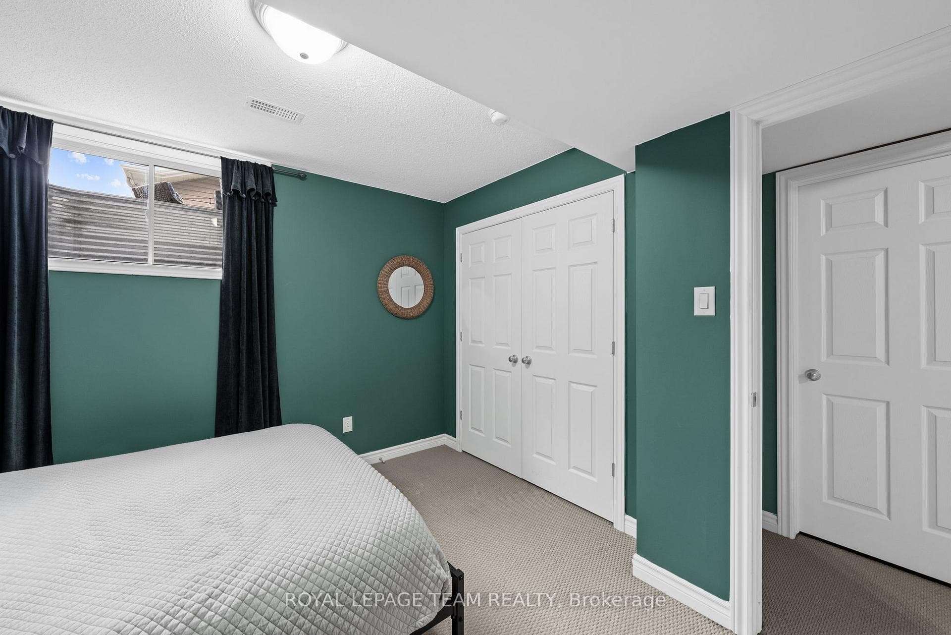 431 Sweetflag Street photo 41
