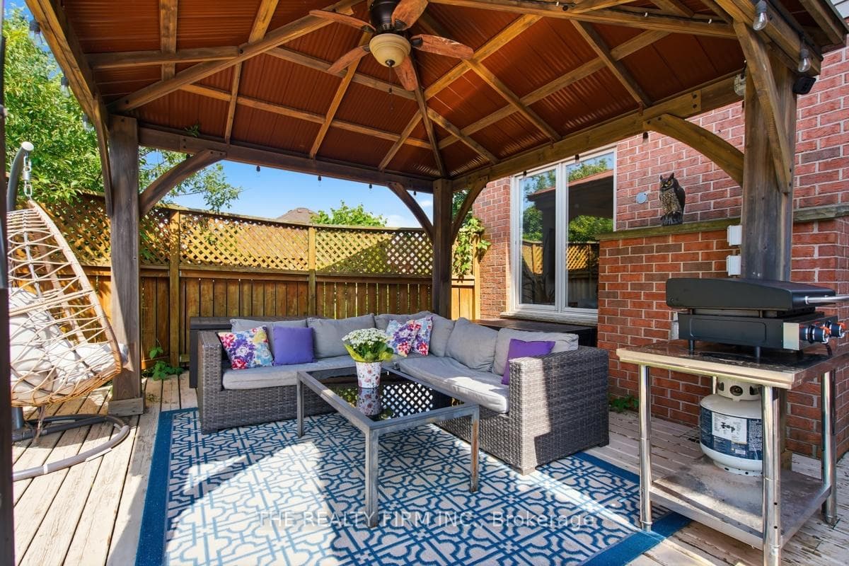 16 Fitzwilliam Boulevard photo 38