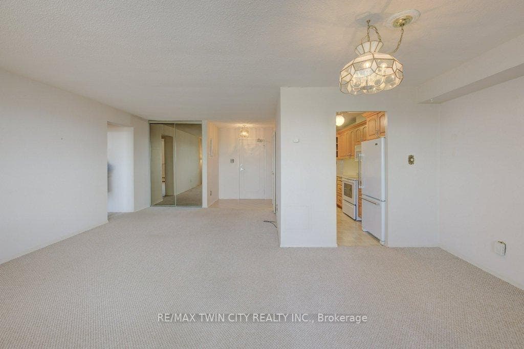 225 Harvard Place Unit 1109 photo 24