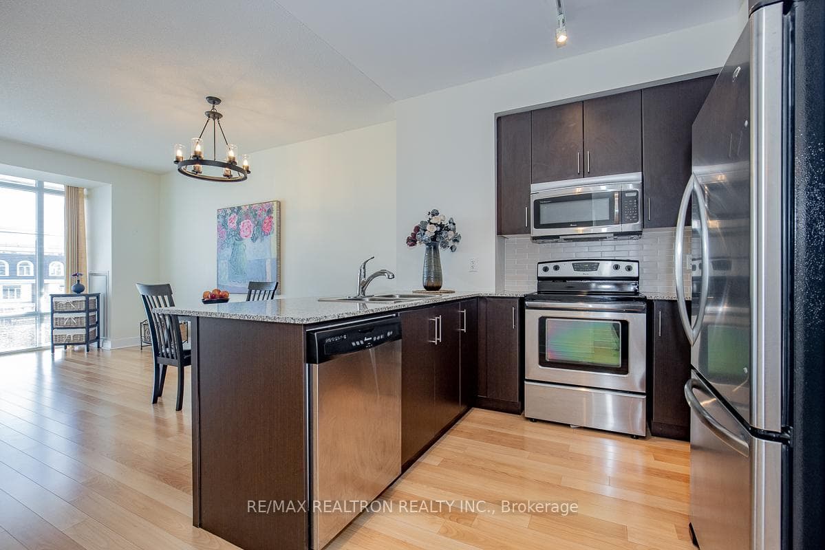 90 Stadium Road Unit 515 photo 18