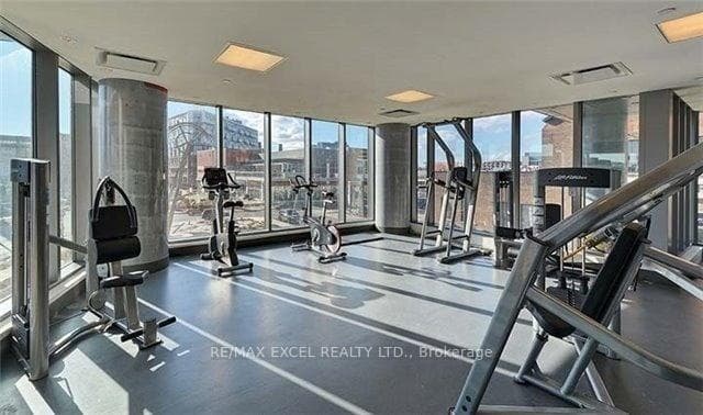 150 East Liberty Street Unit 912 photo 36