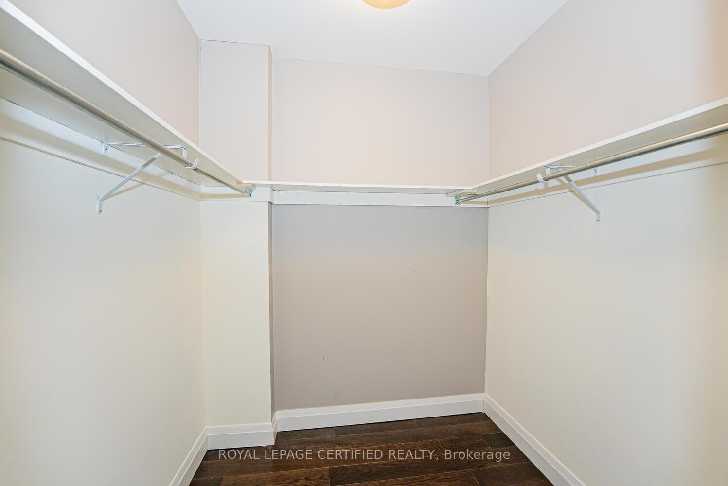 26 Wellington Street Unit 205 photo 31