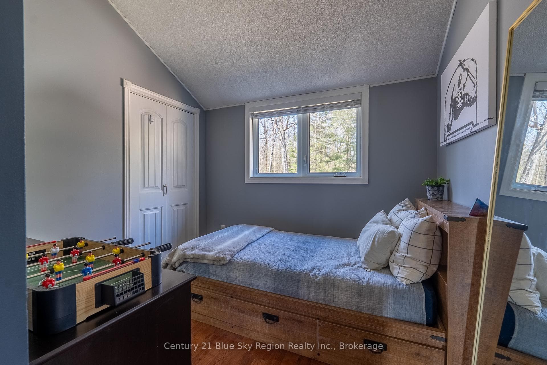 2 Gregory Drive photo 28