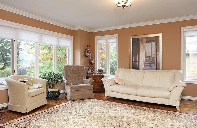 1426 Lorne Park Road photo 20