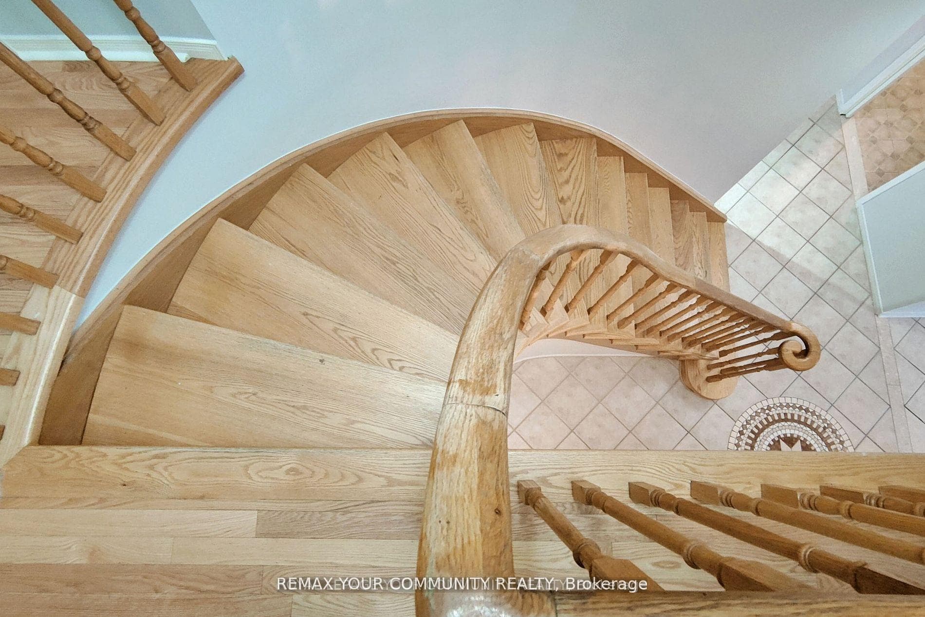52 Mccallum Drive photo 13