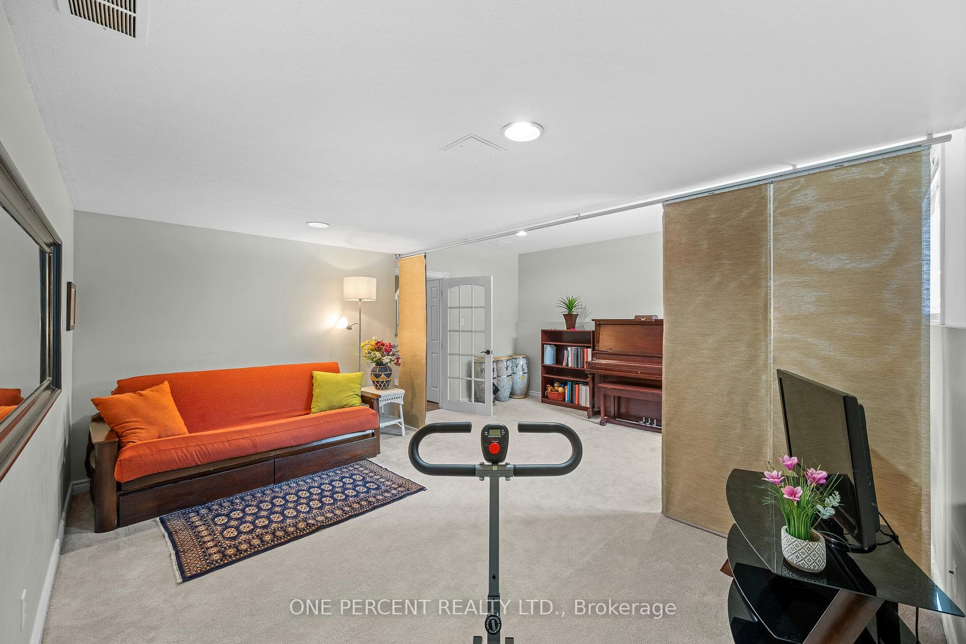 30 Maplehurst Avenue photo 9