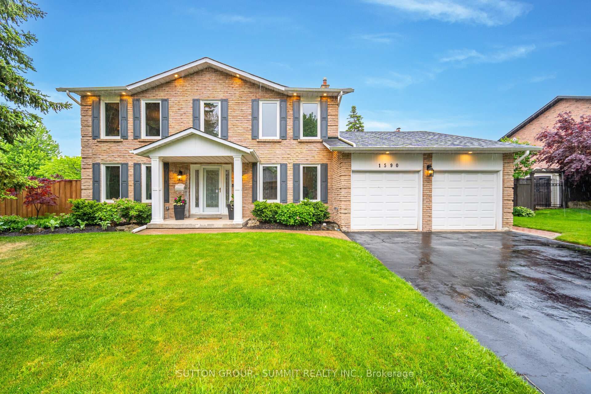 1590 Tipperary Court photo 1