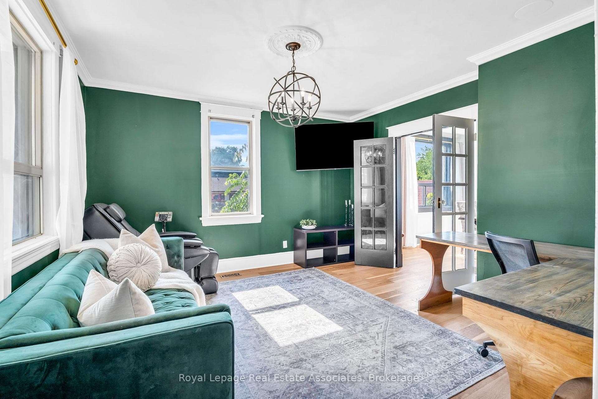 145 Margaret Street photo 5