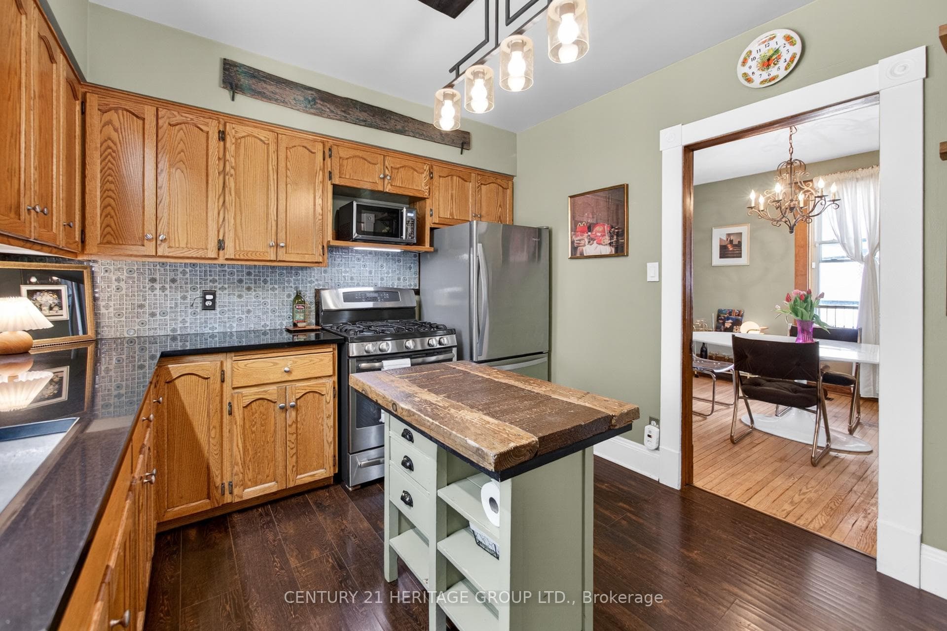 440 Moore Street photo 14