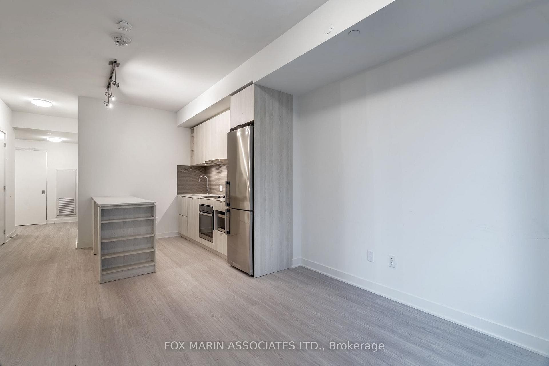 11 Yorkville Avenue Unit 802 photo 10
