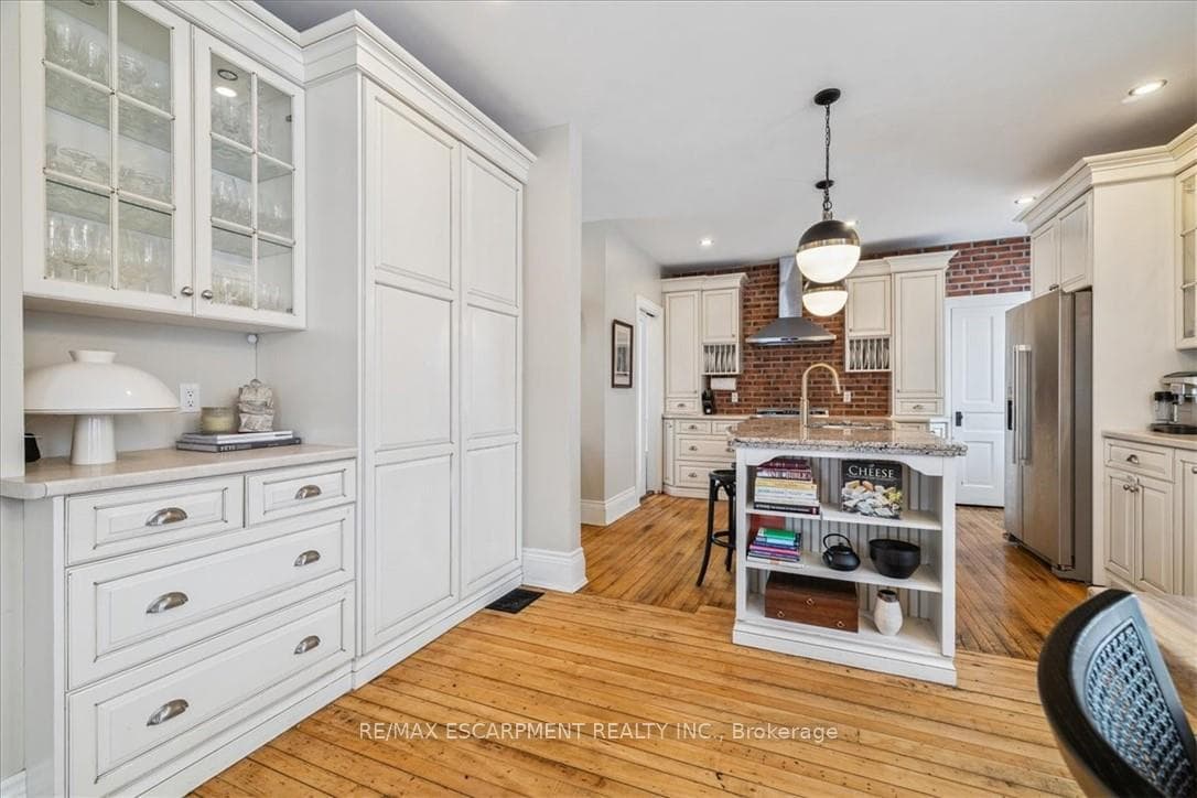 110 Cream Street photo 13