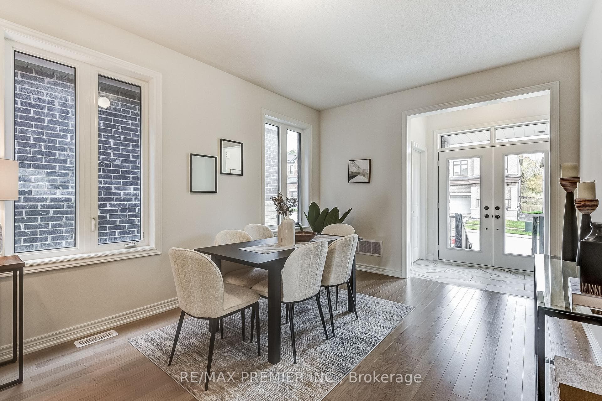 1267 Talisman Manor photo 11