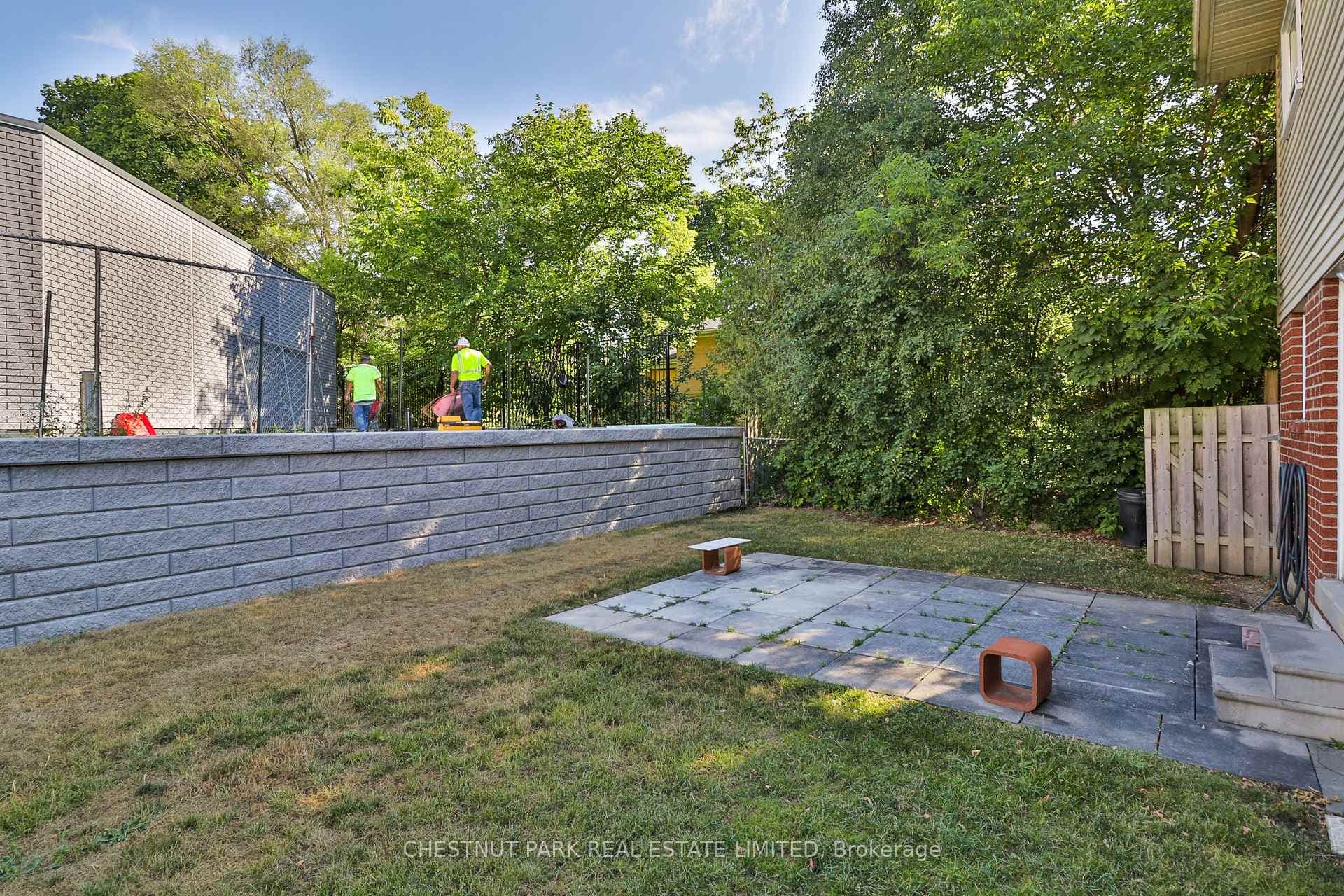 18 Dervock Crescent photo 35