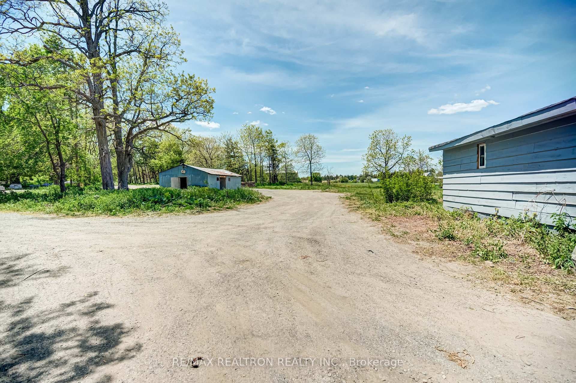 17440 Bathurst Street photo 12