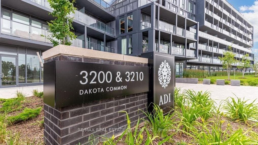 3200 Dakota Common N/A Unit 213 photo 1