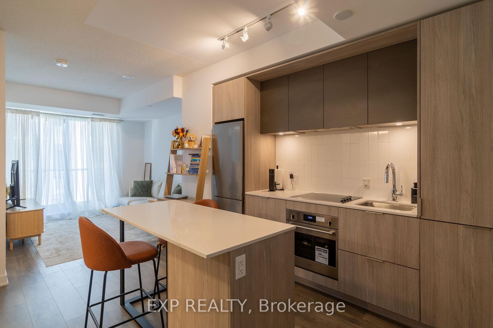 35 Tubman Avenue Unit 922 photo 2