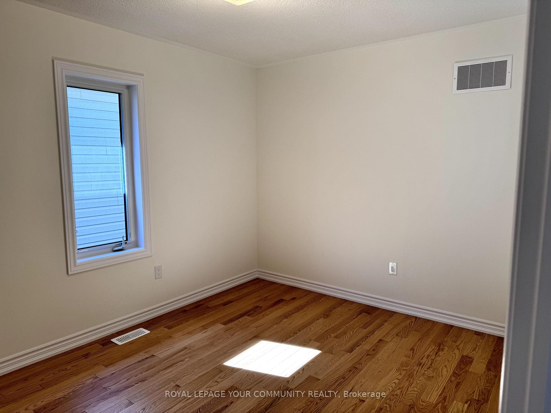 10 Tamworth Terrace photo 24