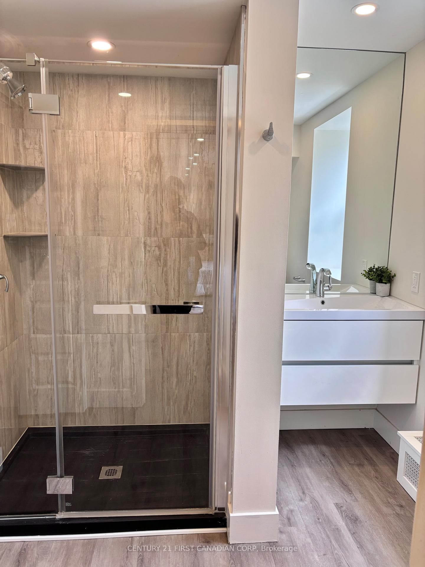 Walk in shower