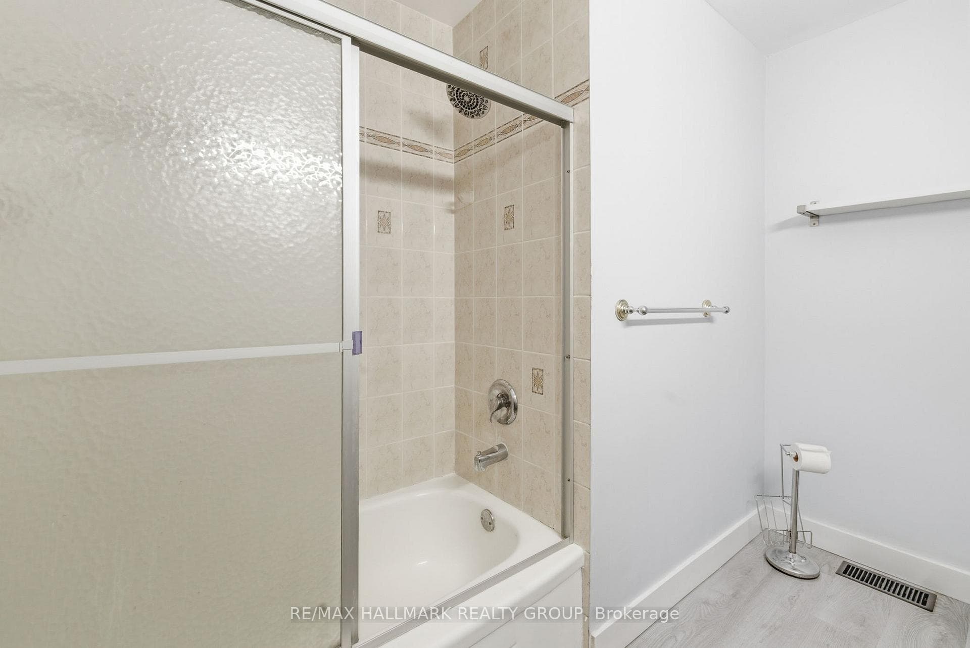 1259 Marenger Street photo 17