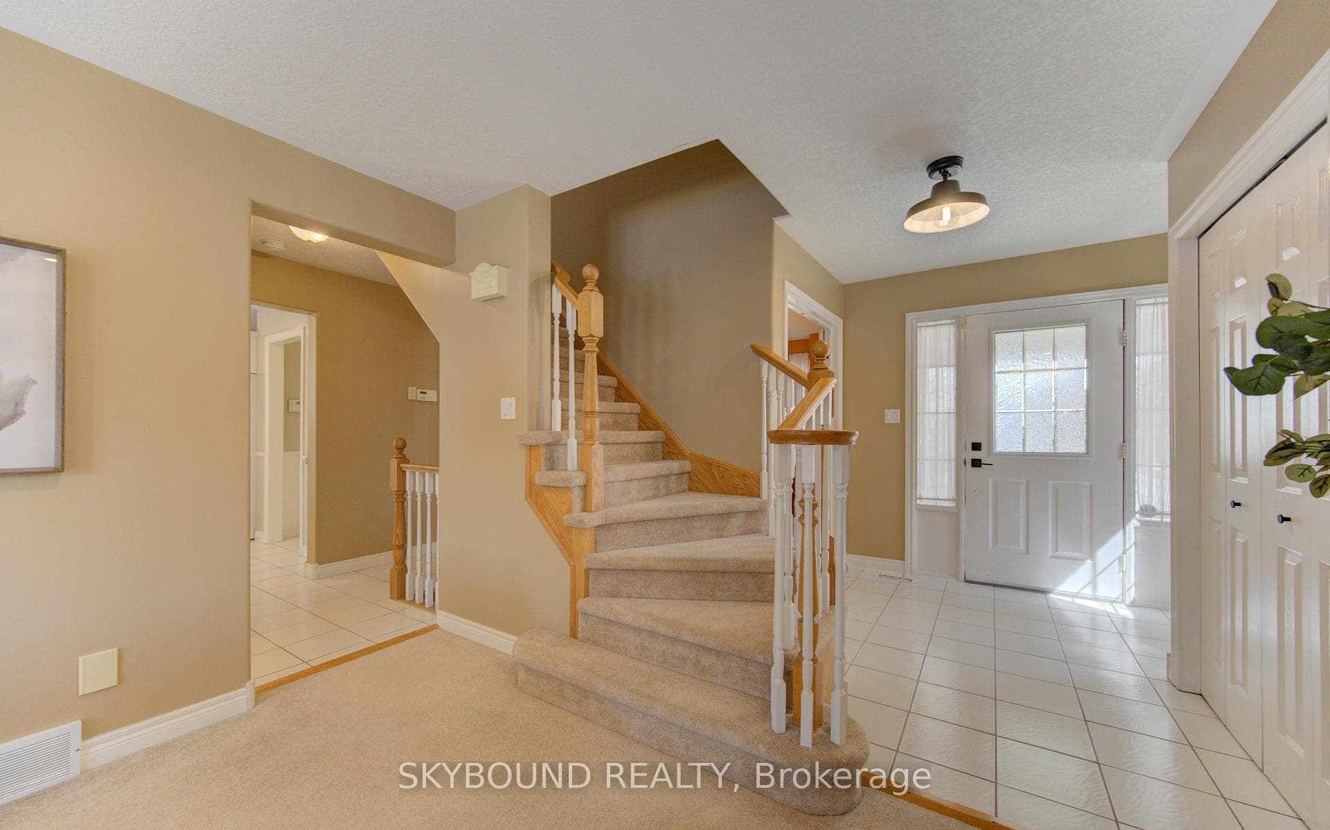179 Bridgewater Crescent photo 5