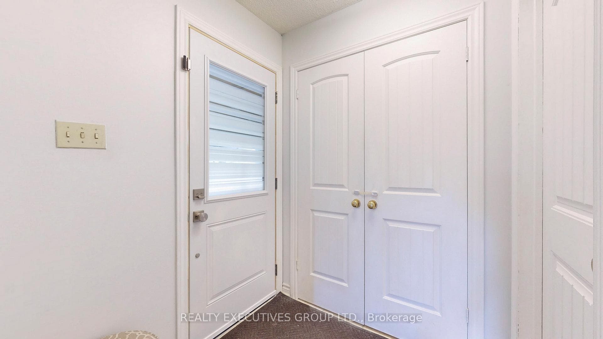 7 Greene Drive photo 4