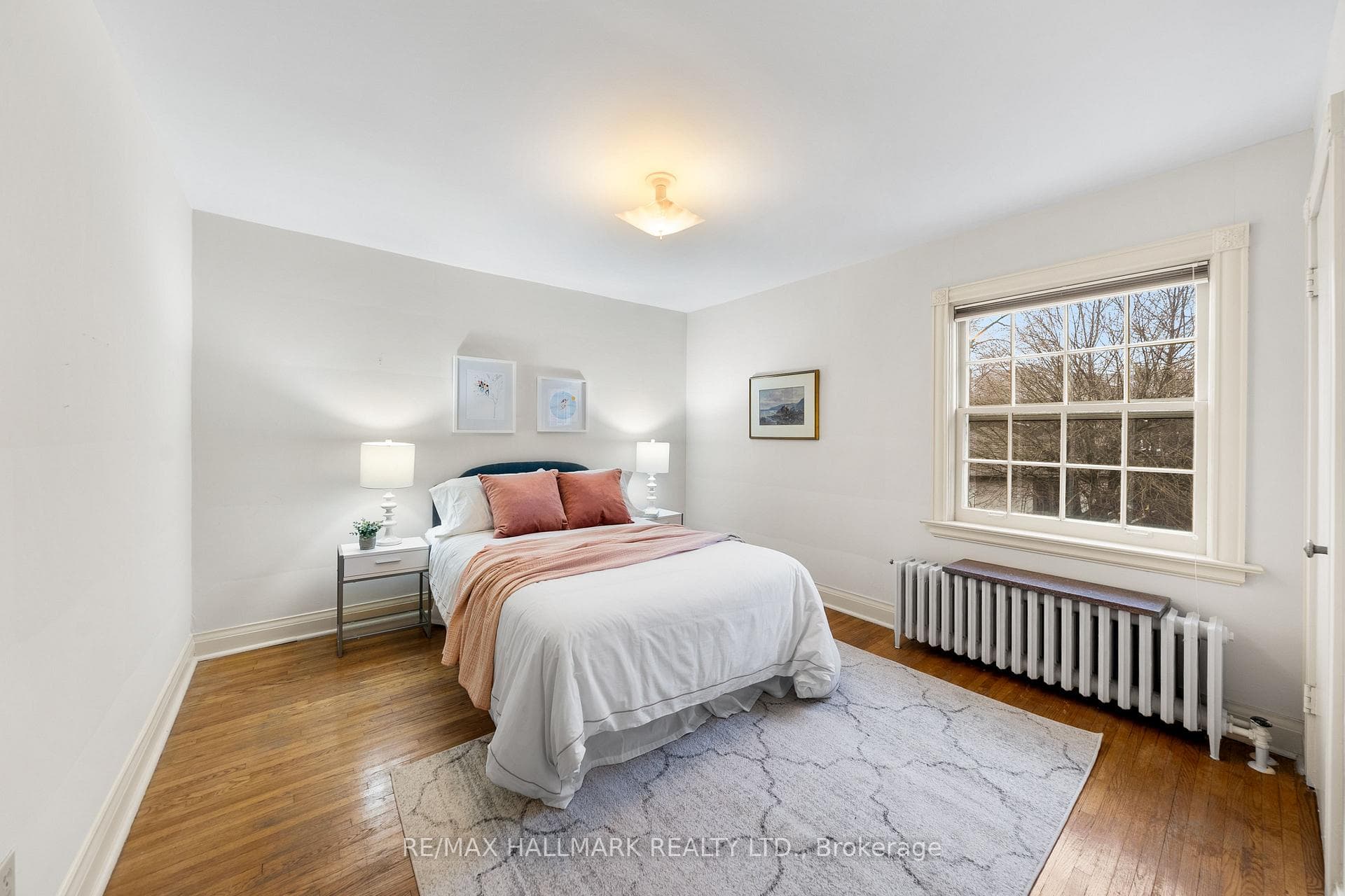 51 Lawrence Crescent photo 22