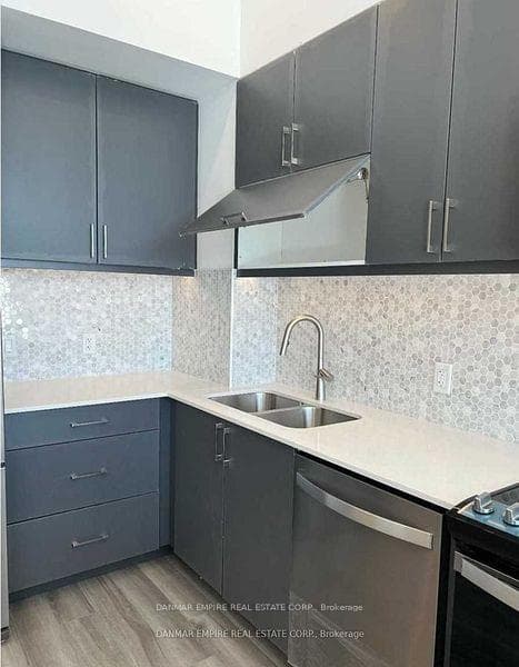 3220 Sheppard Avenue Unit 104 photo 4