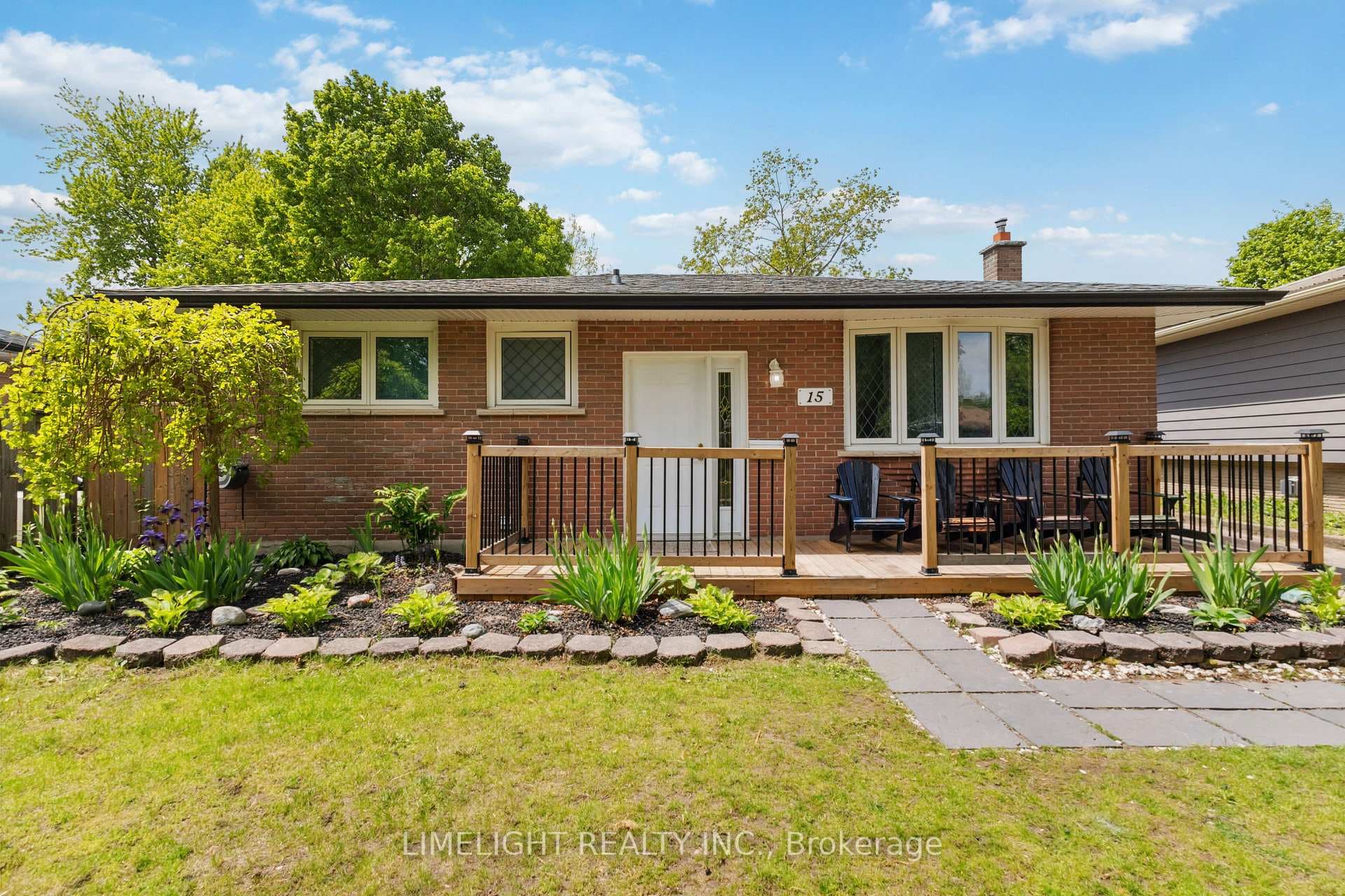 15 Oneida Road photo 48