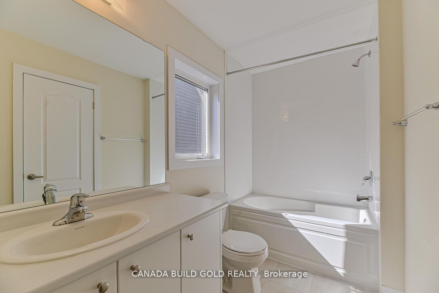 61 Starboard Crescent photo 24