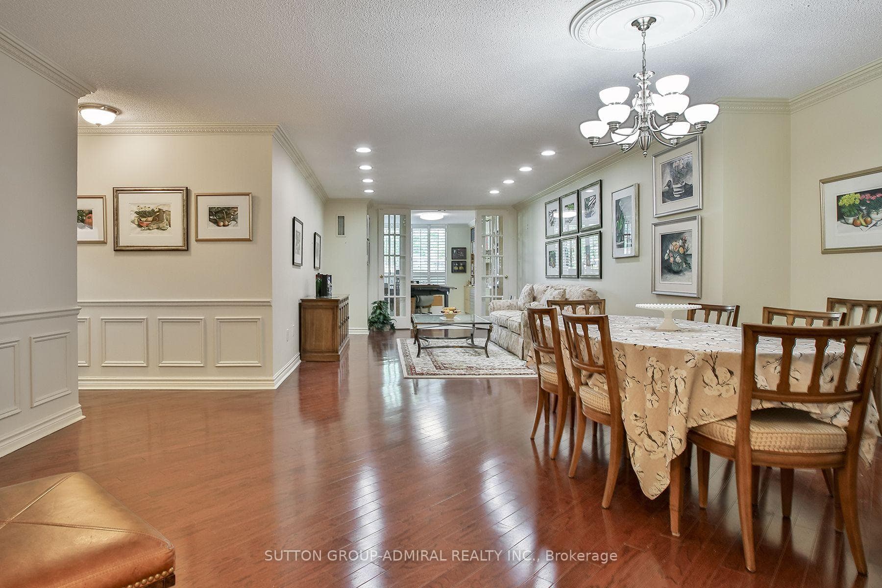 333 Clark Avenue Unit 106 photo 4