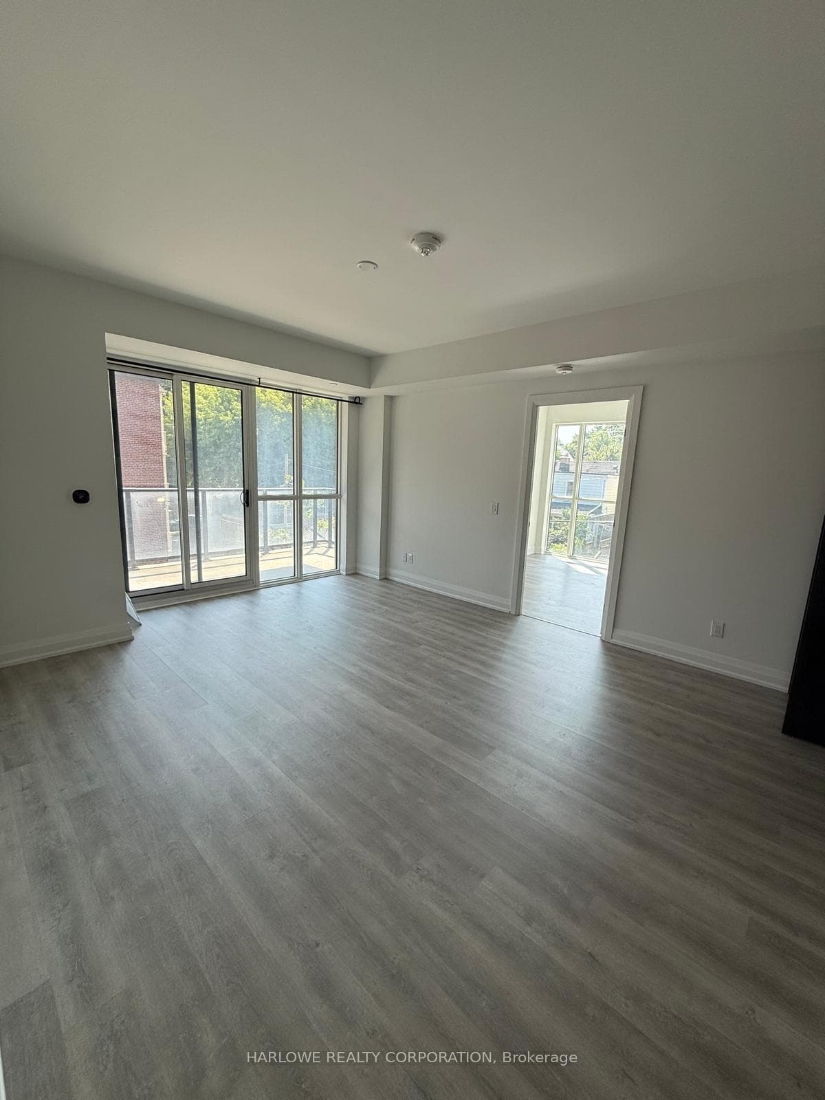 2369 Danforth Avenue Unit 214 photo 4