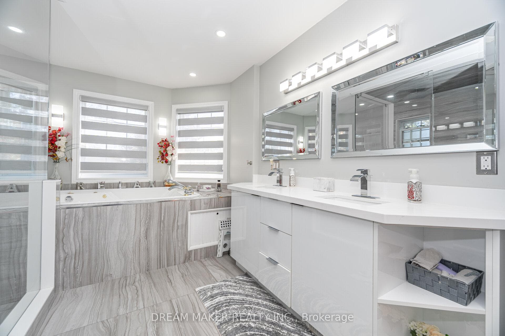 756 Third Avenue photo 32